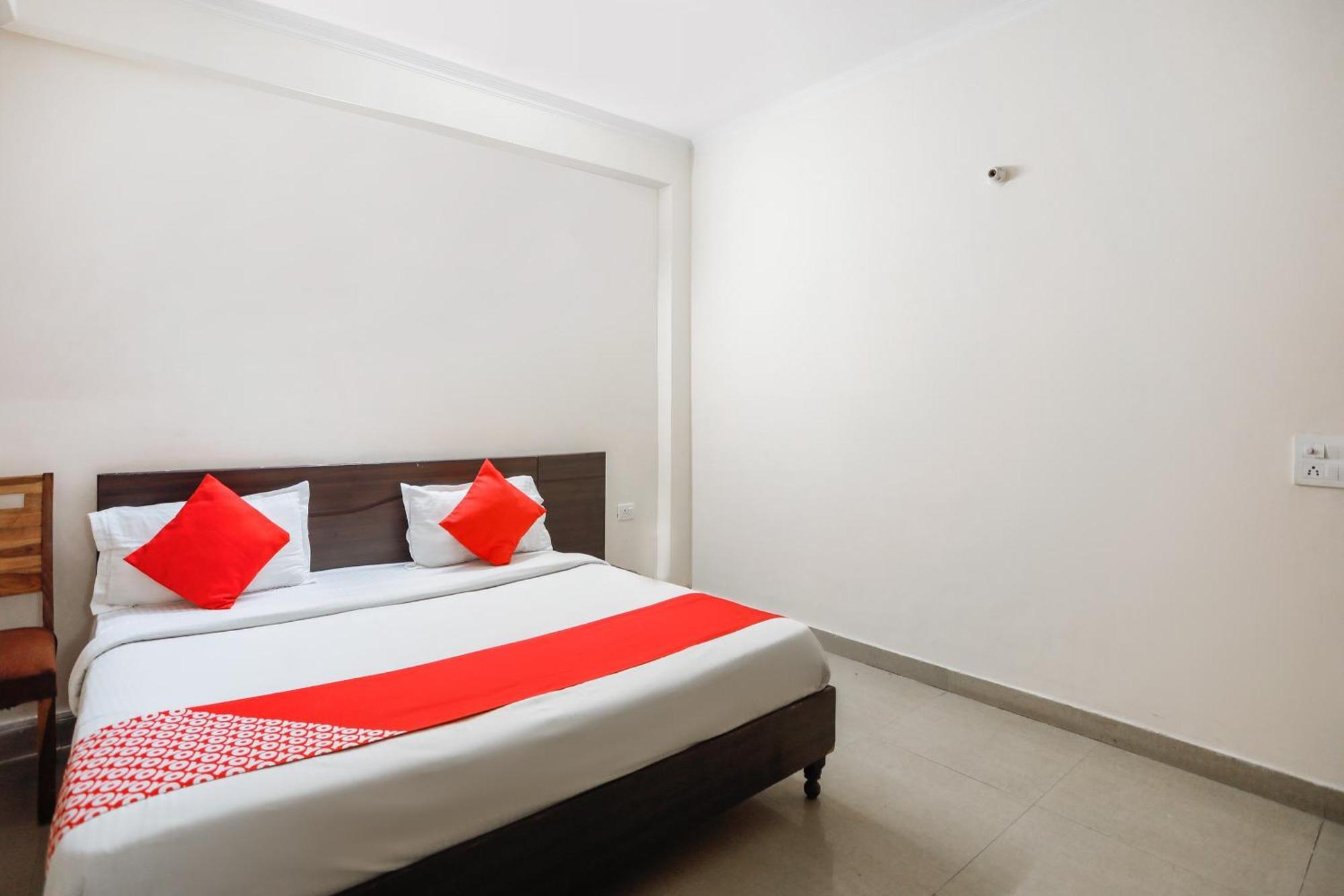 Hotel O Av Residency Near Botanic Garden Of Indian Republic Noida Exterior foto