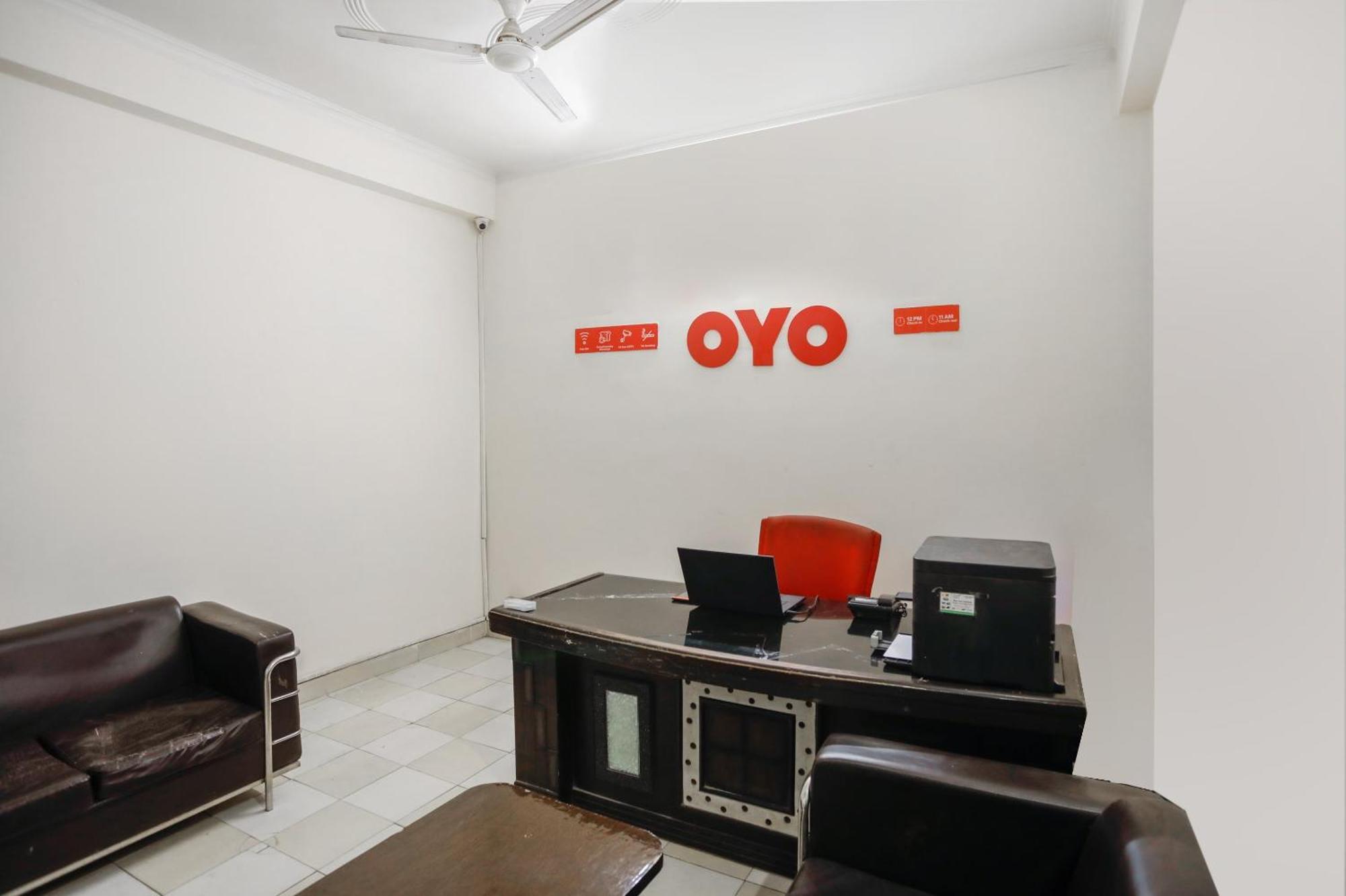 Hotel O Av Residency Near Botanic Garden Of Indian Republic Noida Exterior foto