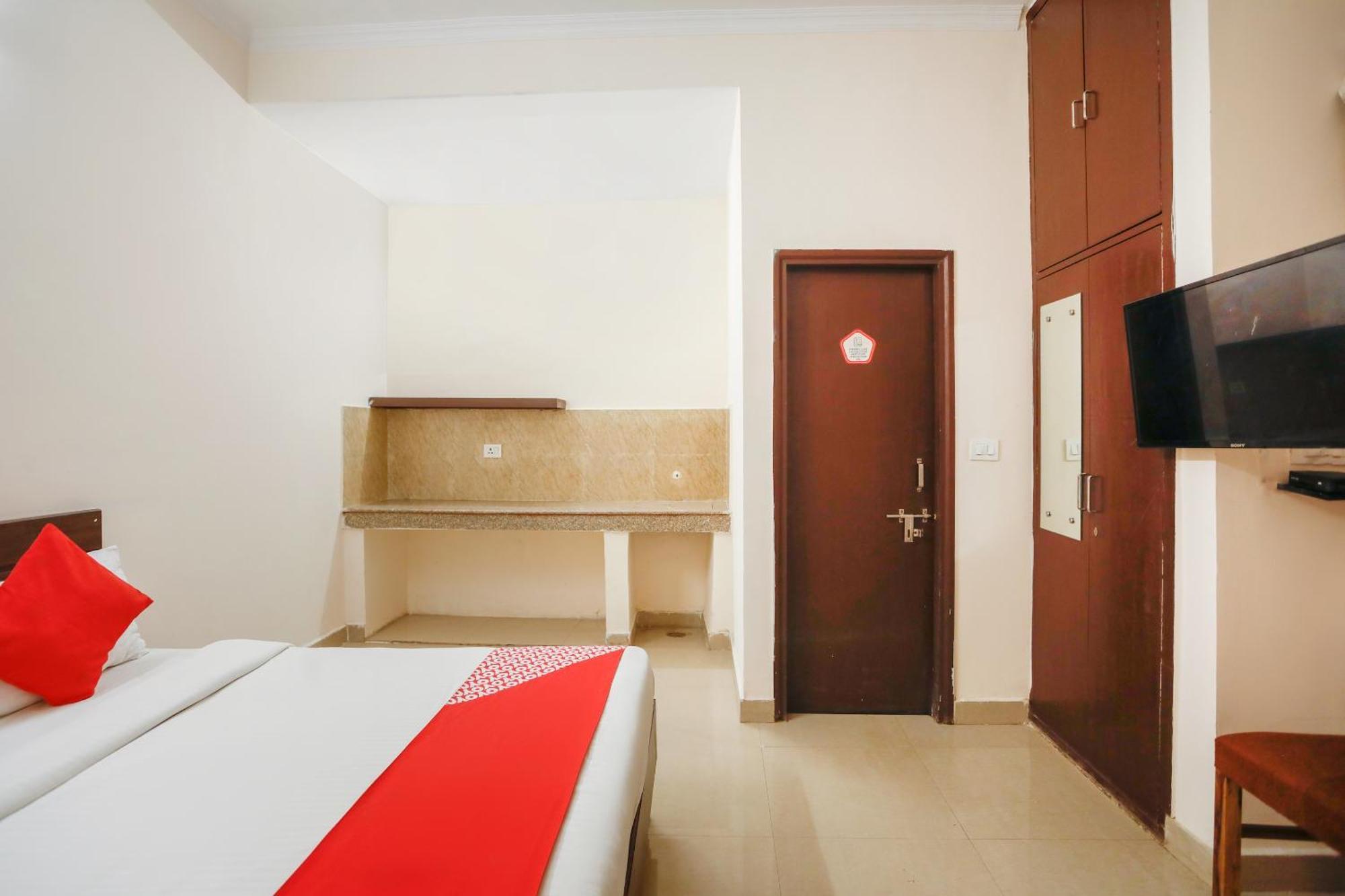 Hotel O Av Residency Near Botanic Garden Of Indian Republic Noida Exterior foto